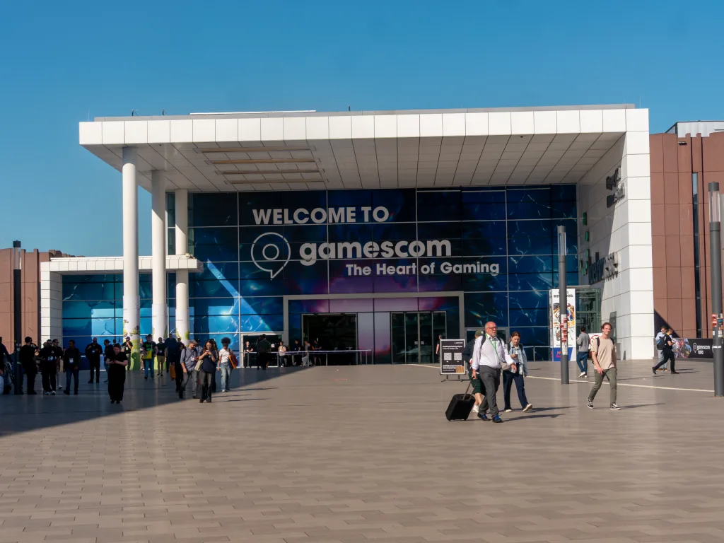 The entrance area of gamescom 2026 at the Koelnmesse exhibition centre in Cologne, photographed on 26 August 2026
